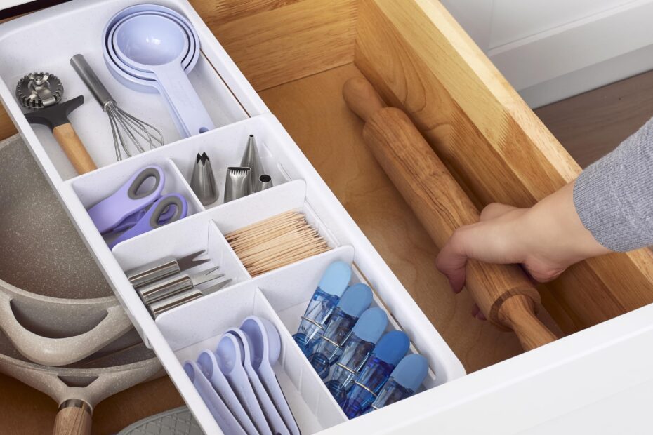Amazon YouCopia DrawerFit Sliding Drawer Tray With Adjustable Dividers Expandable Kitchen Storage Organizer Speckled White
