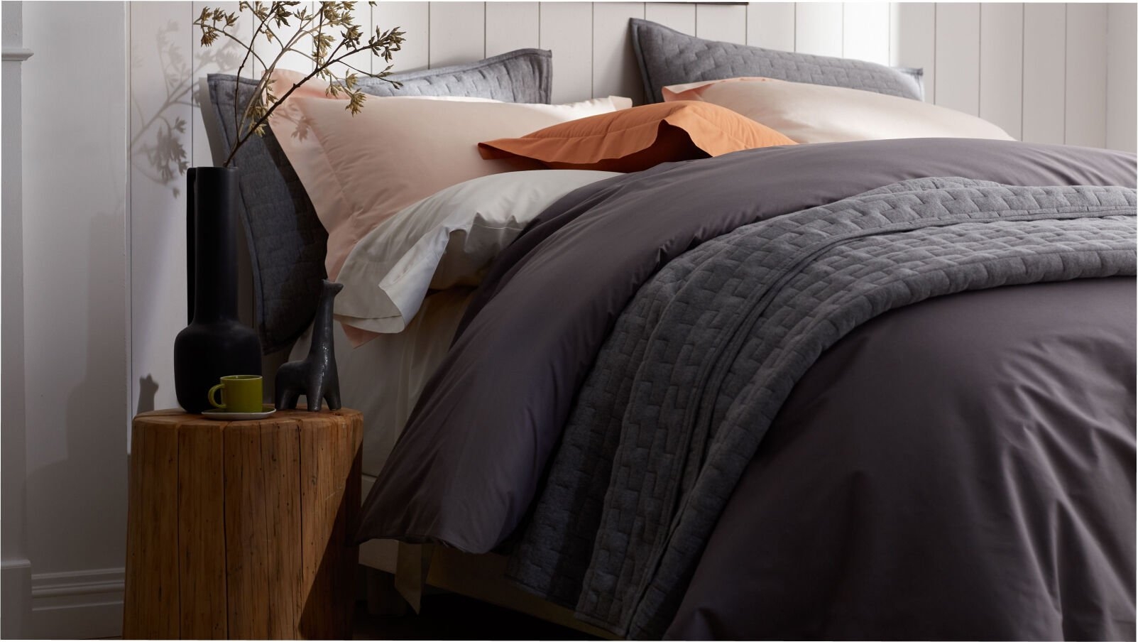 Guide To Choosing The Best Bed Sheet Colors The Company Store