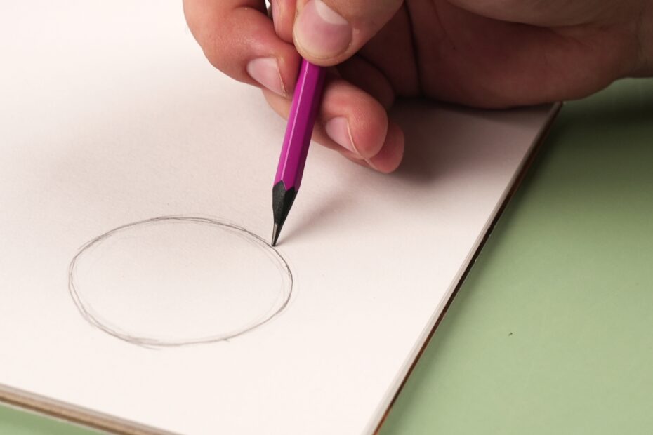 How To Draw A Perfect Circle 8 Easy Tricks