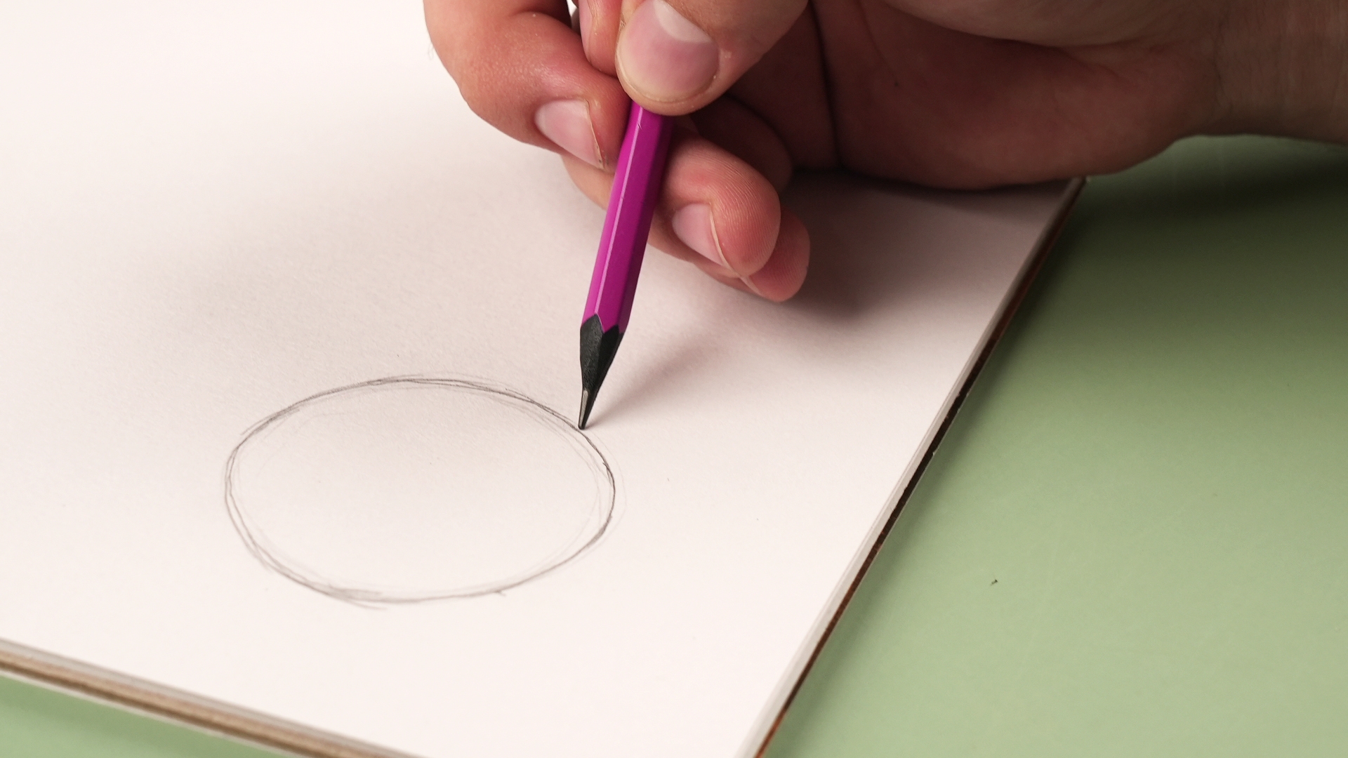How To Draw A Perfect Circle 8 Easy Tricks