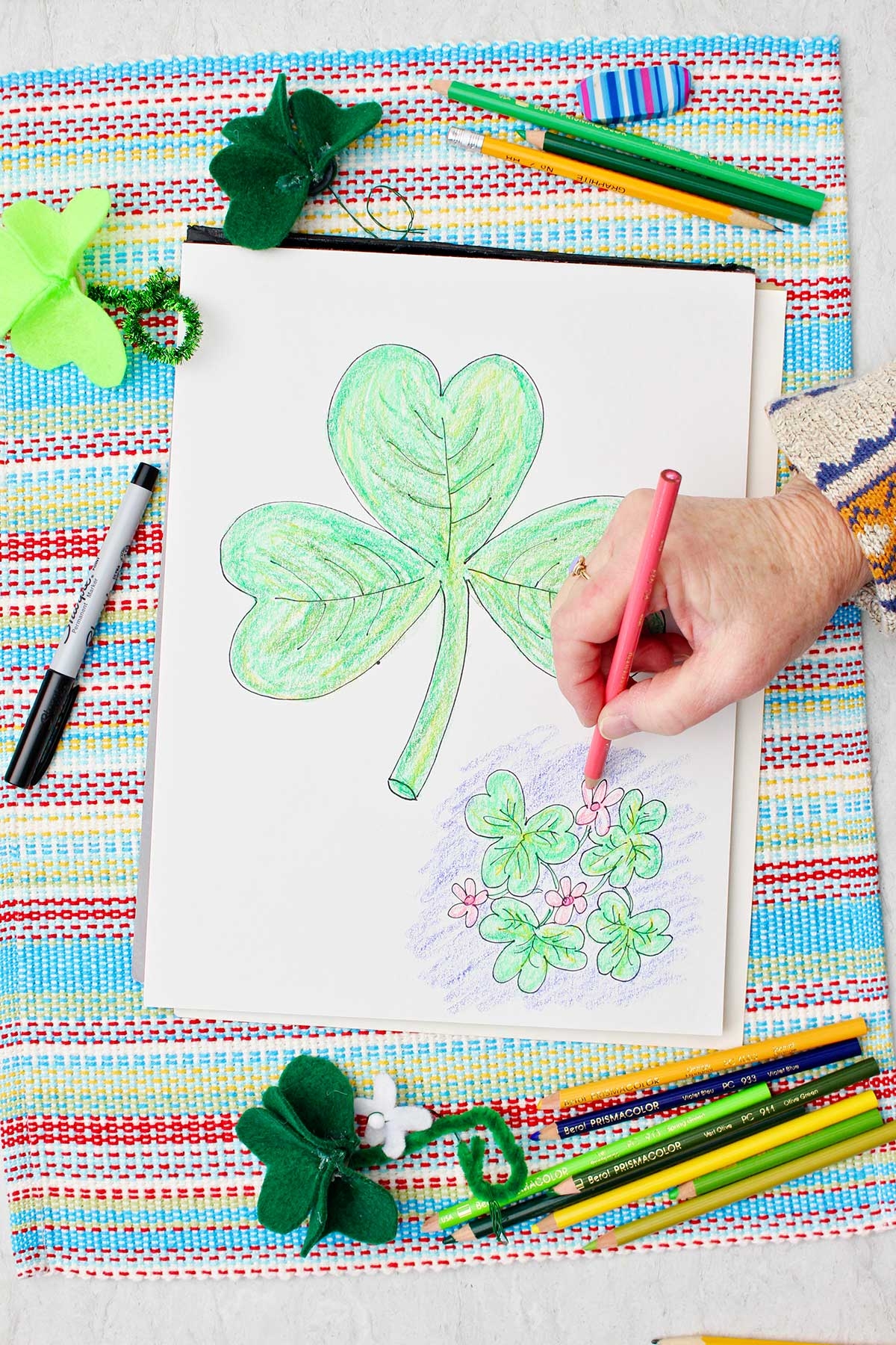 how to draw a shamrock