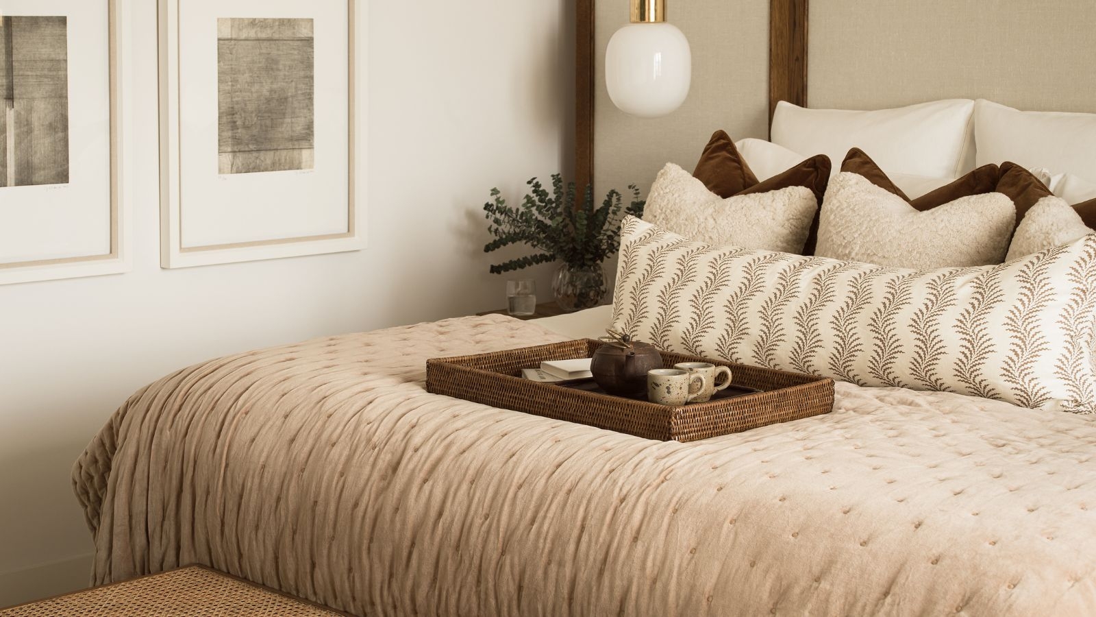 What Color Bedding Will Make Your Bedroom Look Bigger Homes And Gardens