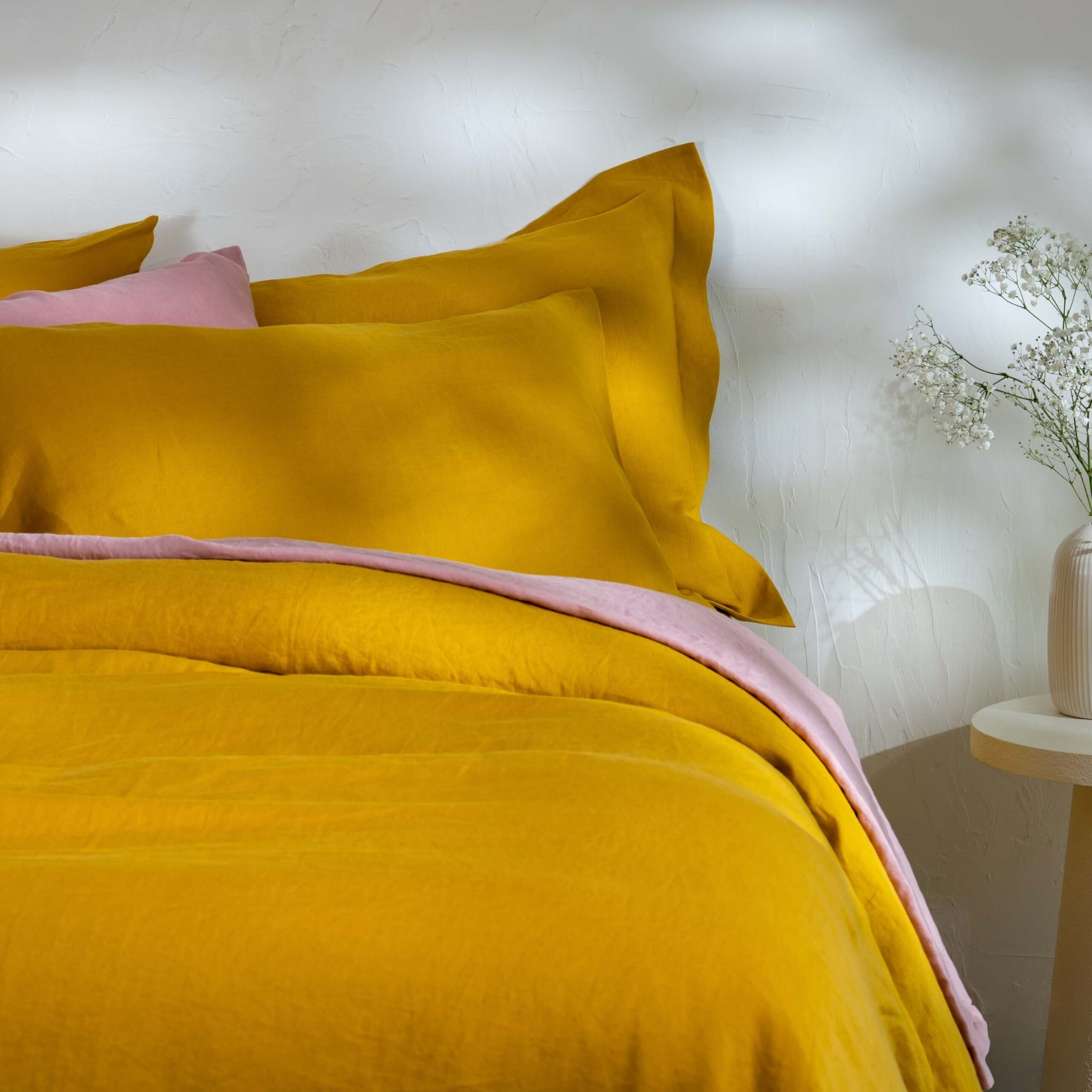best color for bedroom comforter