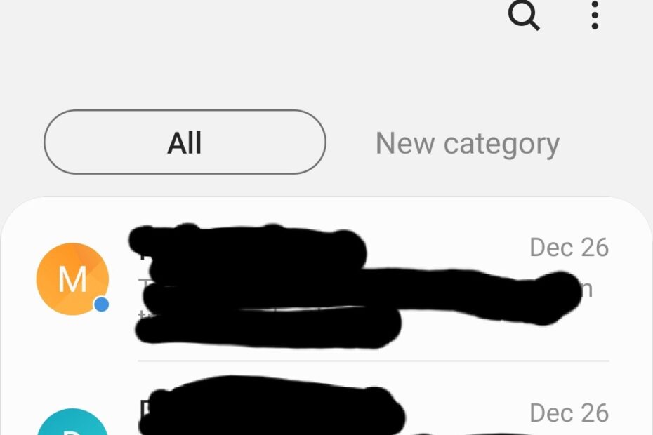 Why Is There A Small Blue Dot On Some Of My Contacts Icons In